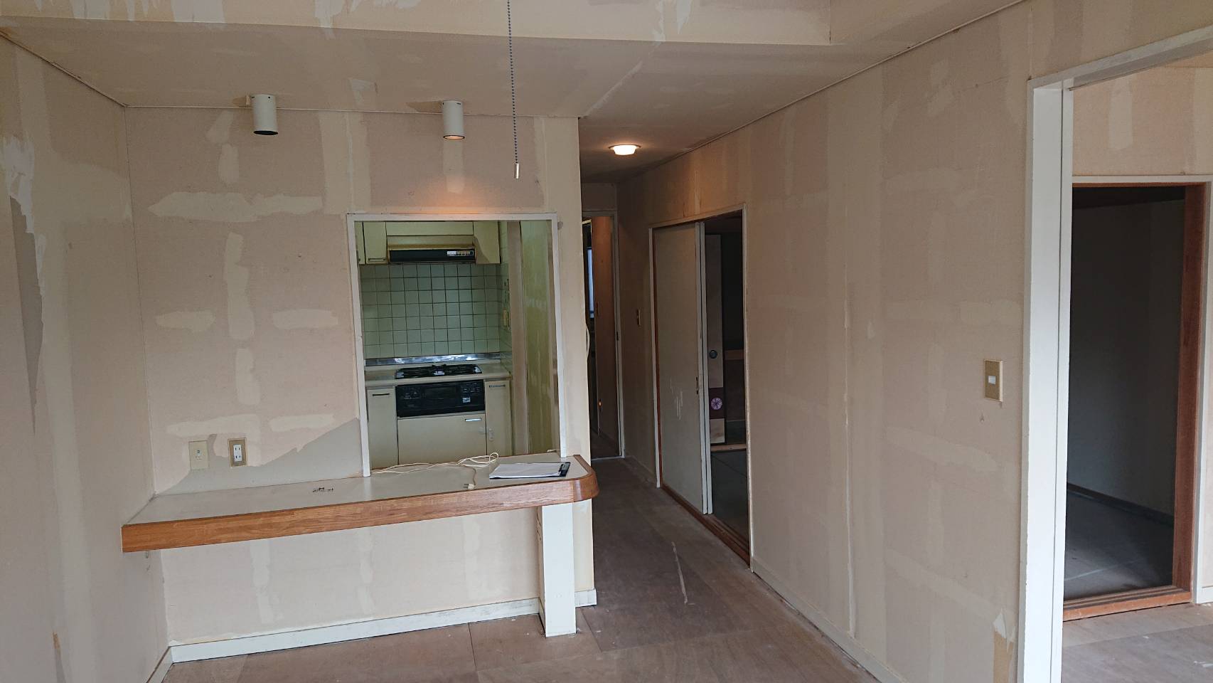 LDK(既存キッチン・カウンター)