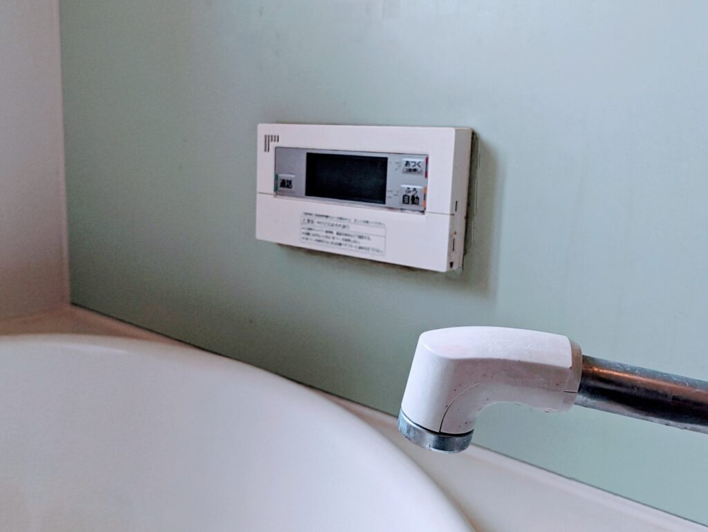 【プロが解説】給湯器交換、費用の目安は?(ガス・エコキュート)