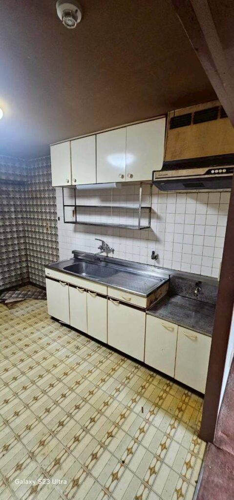 施工前:キッチン