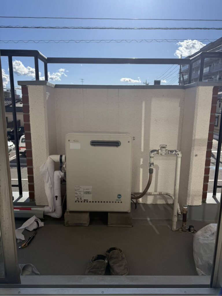 施工前:給湯器