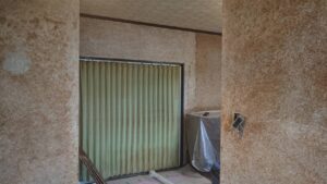 経年劣化が進んだ和室の既存砂壁