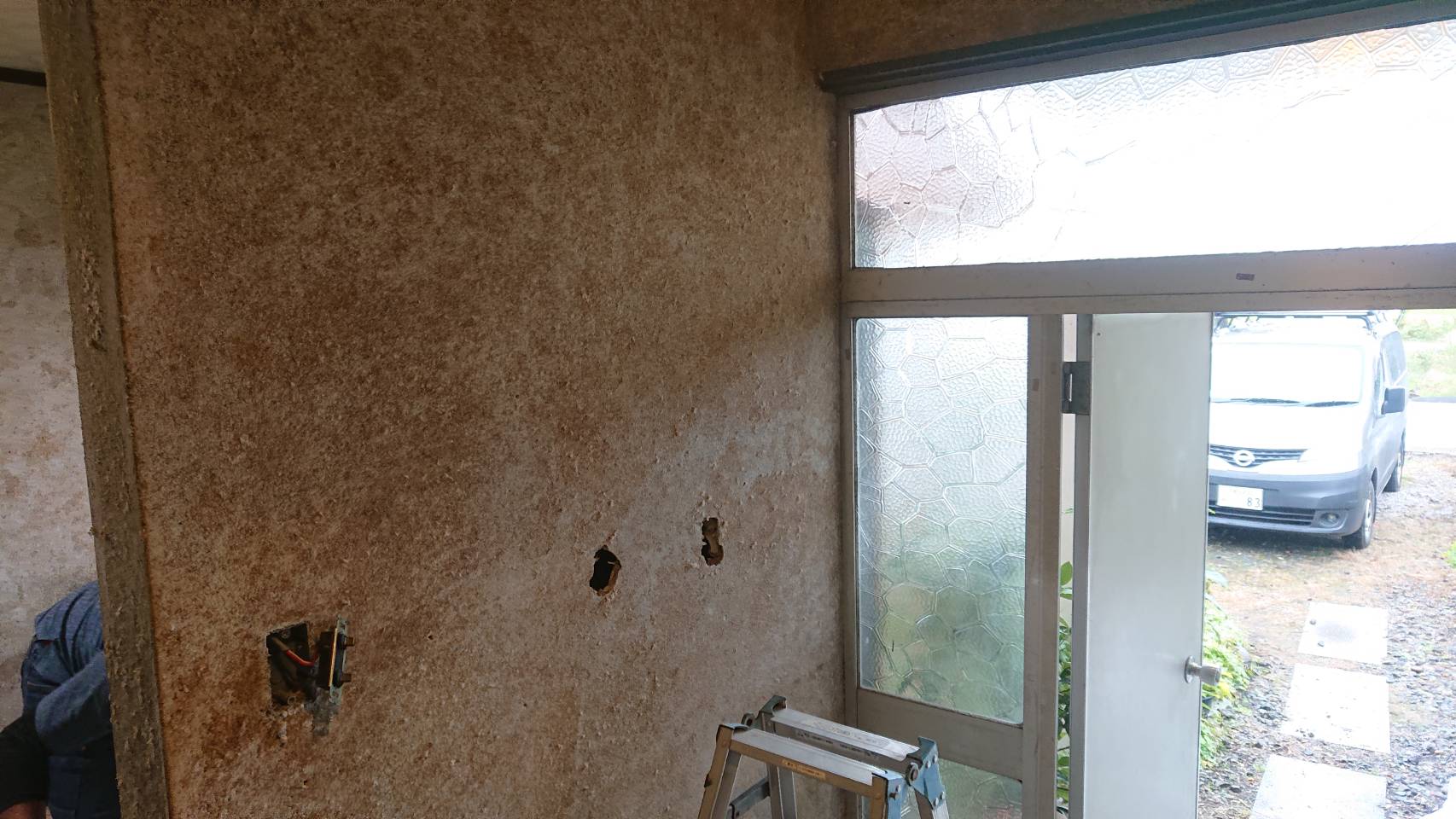 クロス施工前の
和室壁面の全体状況