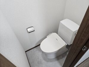 新規トイレ交換と床CF張り替え完了